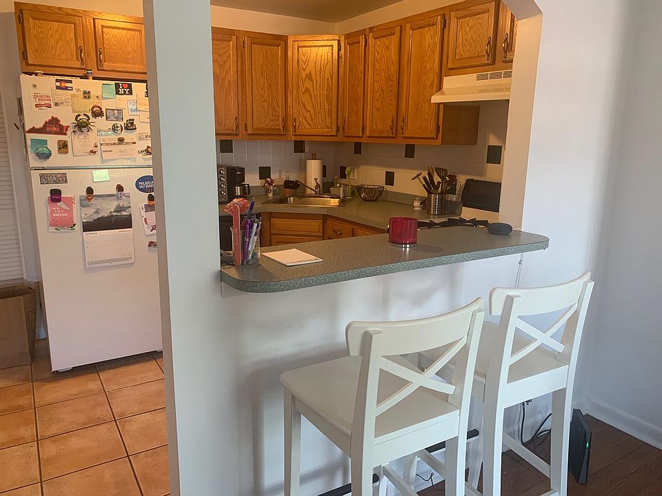 Kitchen / breakfast bar