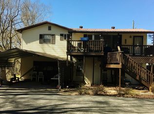 120 Sky Harbor Ln, Hagerhill, KY 41222