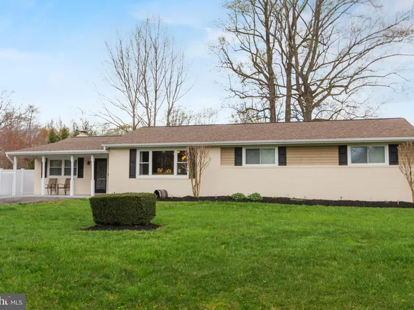 39576 Mason Dr, Mechanicsville, MD 20659