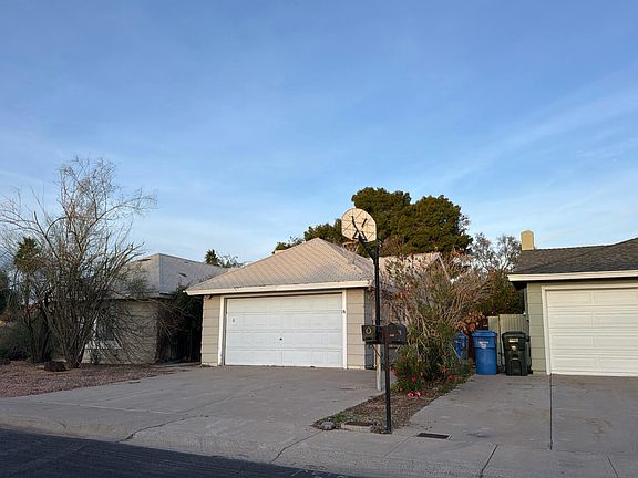 2nd image of 4402 E Arapahoe St