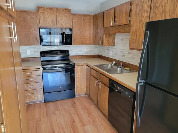 7601 W 101st St APT 319, Minneapolis, MN 55438