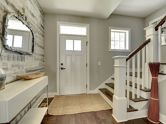 3rd image of 5105 Xerxes Ave S