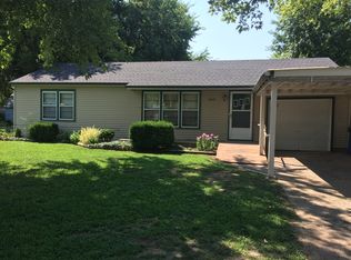 347 W 1st Ave, Buhler, KS 67522