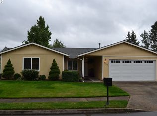 726 SE 17th St, Troutdale, OR 97060