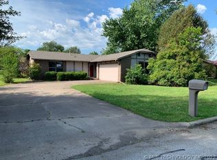 428 E 136th Pl, Glenpool, OK 74033