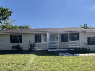 808 N Wolfe Ln, Ada, OK 74820