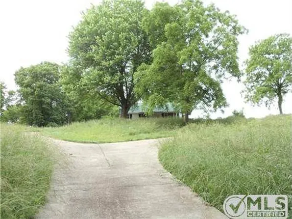 1550 Little Bartons Ck Rd, Cumberland Furnace, TN 37051