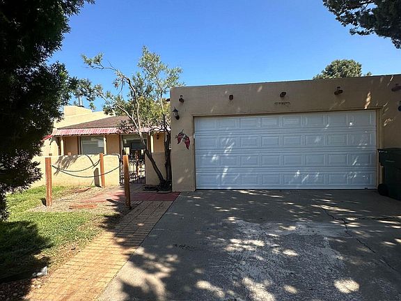 2nd image of 31 Paseo Vlg
