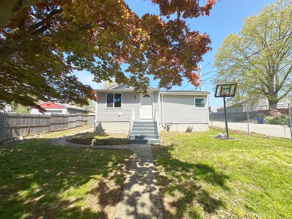 68 Edwards Street, Bridgeport, CT 06606