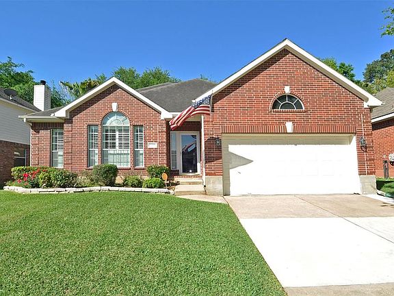 3rd image of 20915 Heather Grove Ct