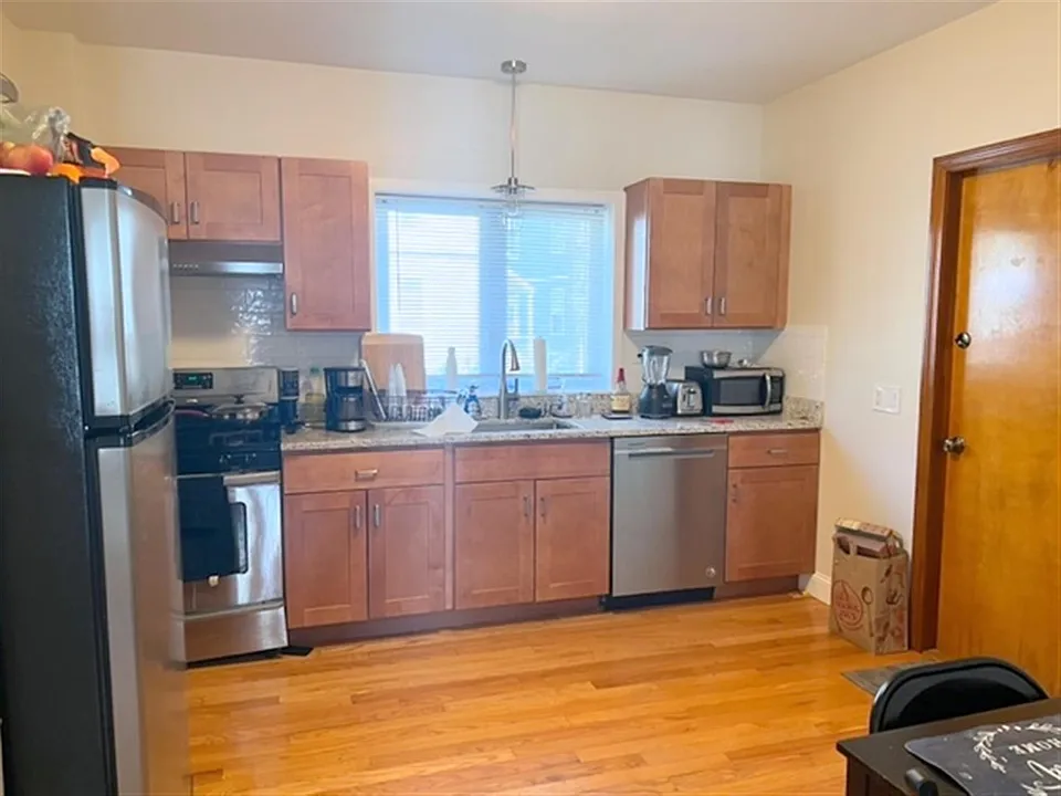 17 Cutter Ave #1