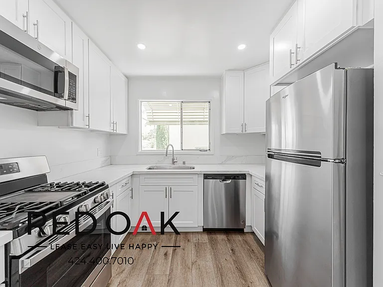 3494 Rowena Ave #8 — Photo 2