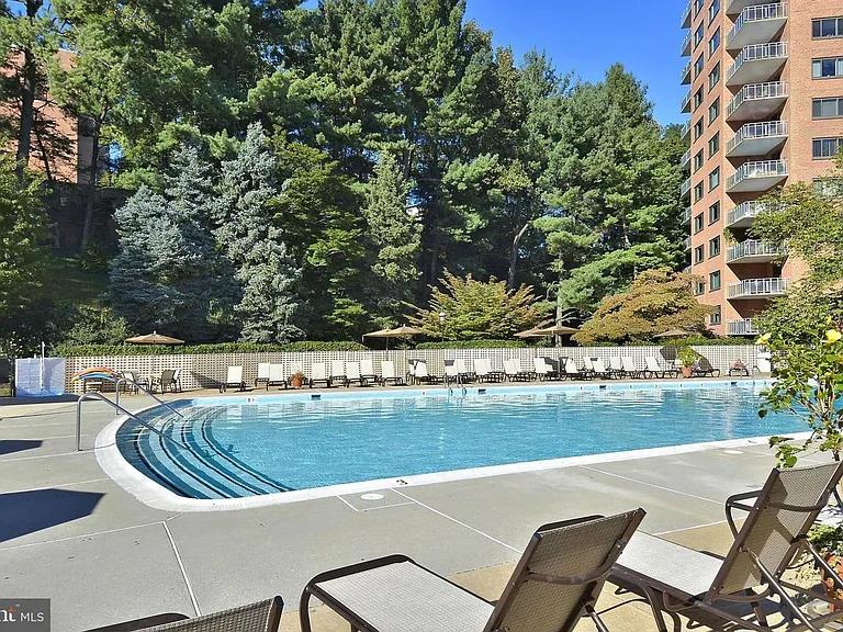 4201 Cathedral Ave NW #1218E — Photo 23