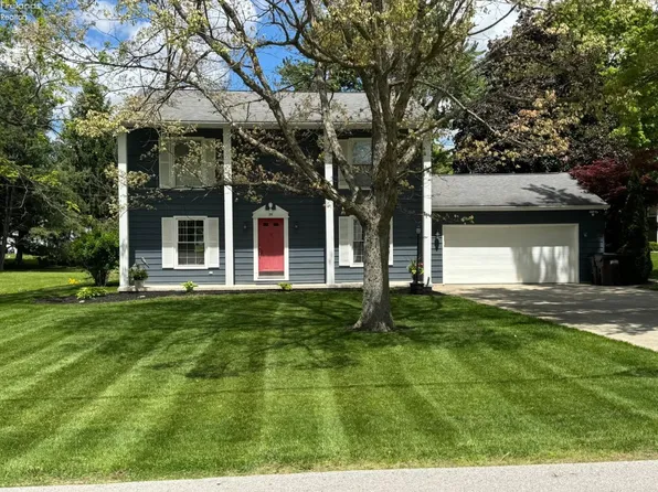 25 E Cherry Ave, Tiffin, OH 44883