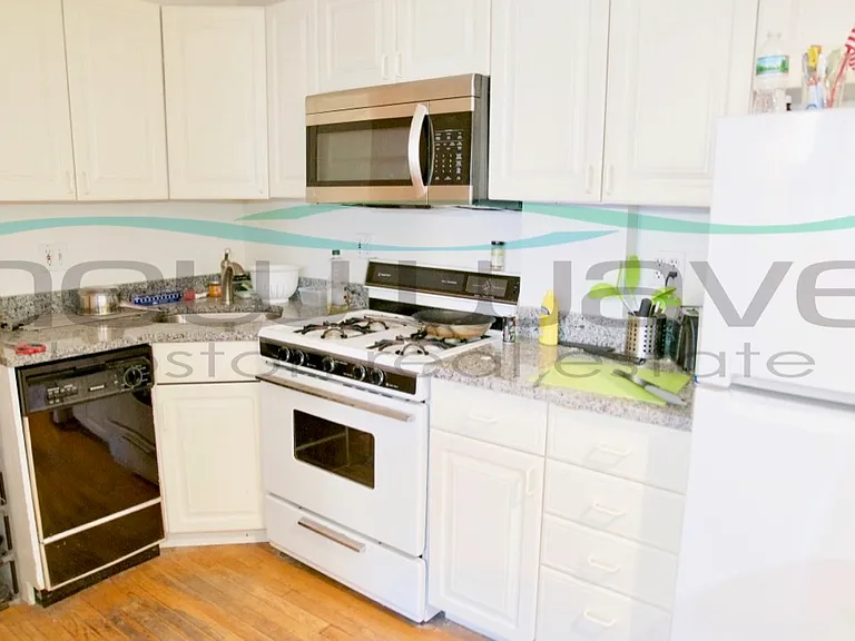 9 Revere St #4 — Photo 2