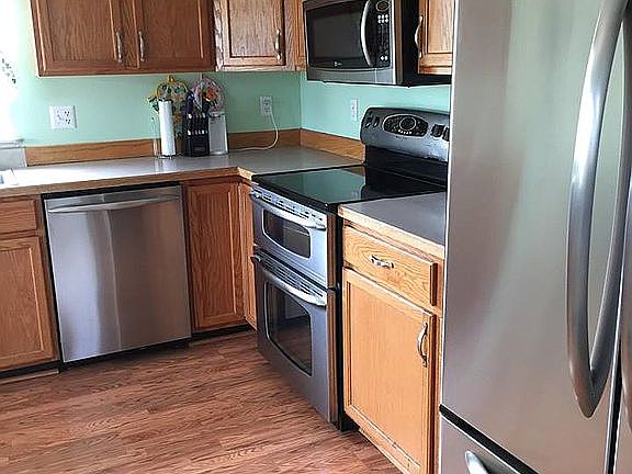 5th image of 39297 Highland Dr