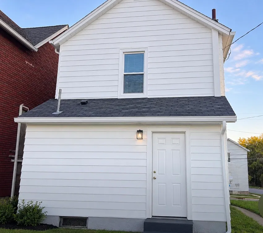 2 bed, 1080 sqft, $900 — Photo 2