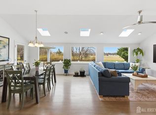 23 Cranbury Neck Rd, Cranbury, NJ 08512