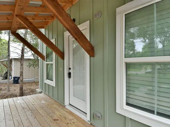 4875 Main St, Chappell Hill, TX