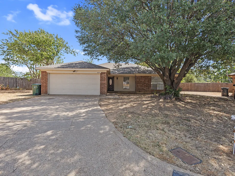 6229 Maple Springs Dr