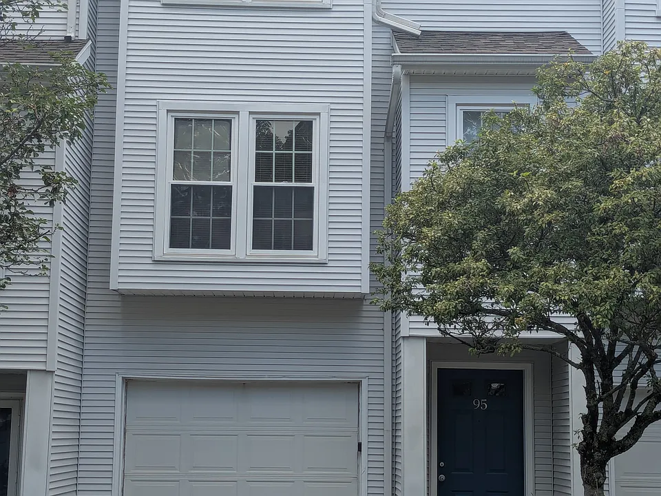 380 Hitchcock Rd #96