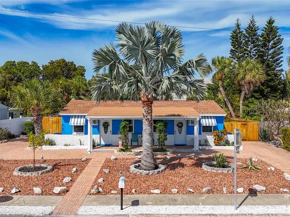 6892 Gulf Winds Dr, Saint Pete Beach, FL 33706