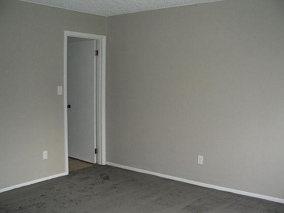 5th image of 282 Live Oak Blvd
