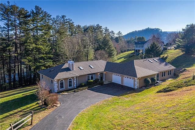 1st image of 71 Beaumont Dr