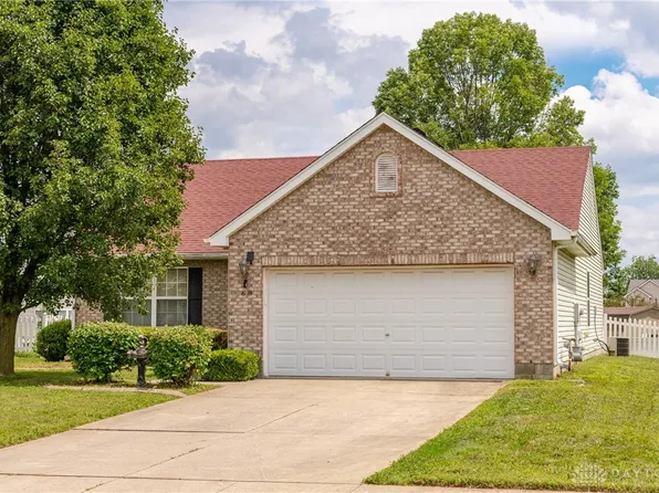 68 Worthington Dr, Germantown, OH 45327