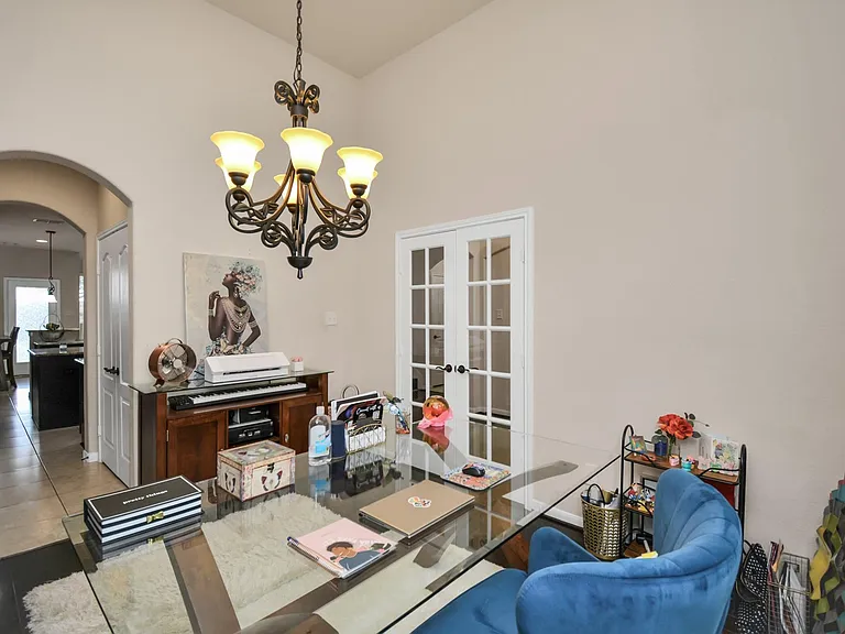 17510 Woodfalls Ln — Photo 6
