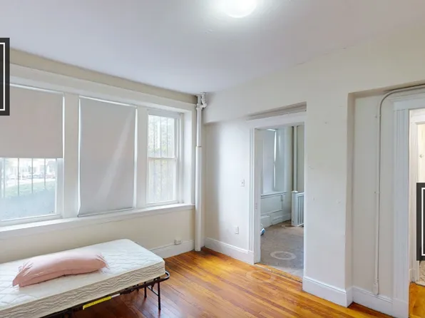 88 Chiswick Rd, Brighton, MA 02135