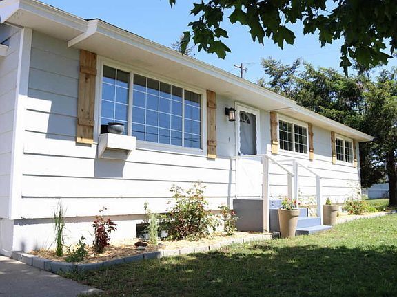 4th image of 1761 E Mullan Ave