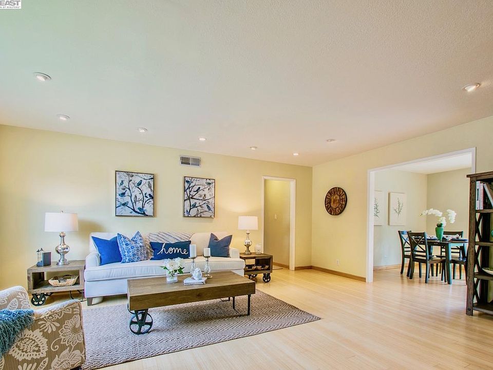 1st image of 7582 Bonniewood Ln