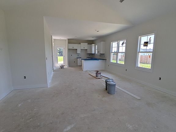 3rd image of 66 Ravenwind Ln
