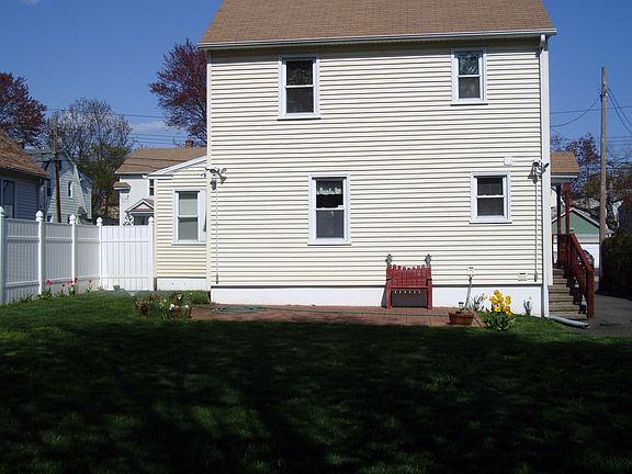2nd image of 285 Amsterdam Ave