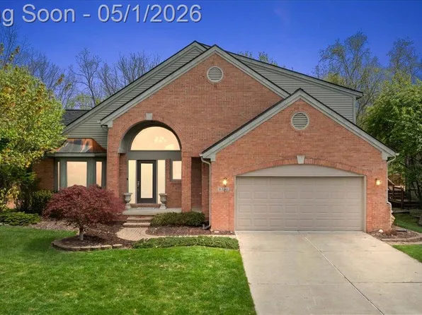 43316 Ashbury Dr, Novi, MI 48375
