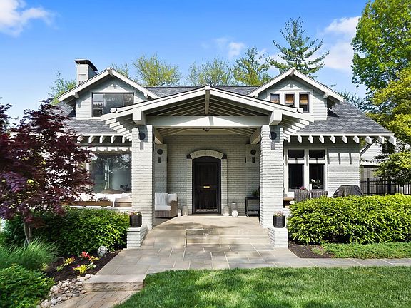 2nd image of 2701 Johnstone Pl