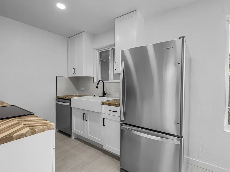 1340 E Vassar Ave — Photo 9