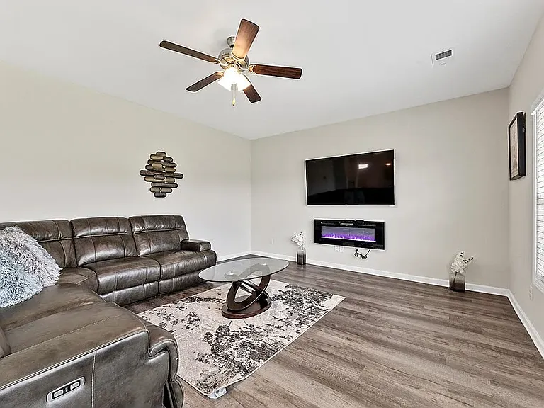 3161 Matthews Dr — Photo 15