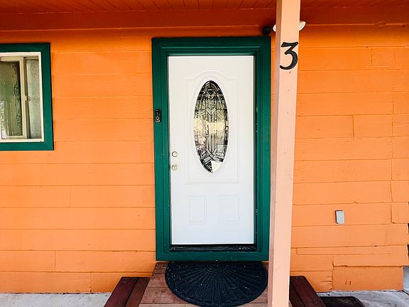 2nd image of 3069 Fresno Ave #3