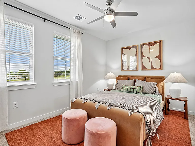 YardHomes Rowlett Creek Bedroom