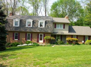 2111 Hampton Ct, Fallston, MD 21047