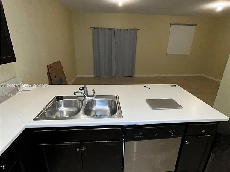 3405 SE 1st St — Photo 5