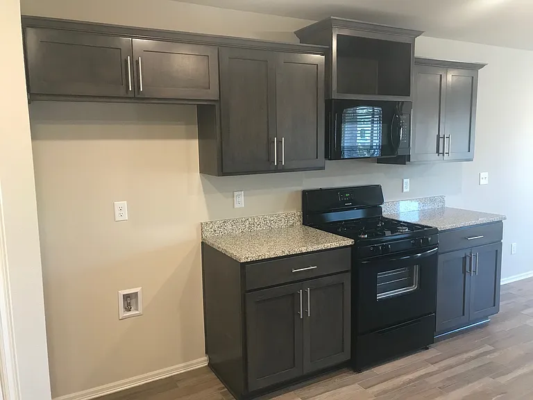 14431 S Jamestown Ave — Photo 22