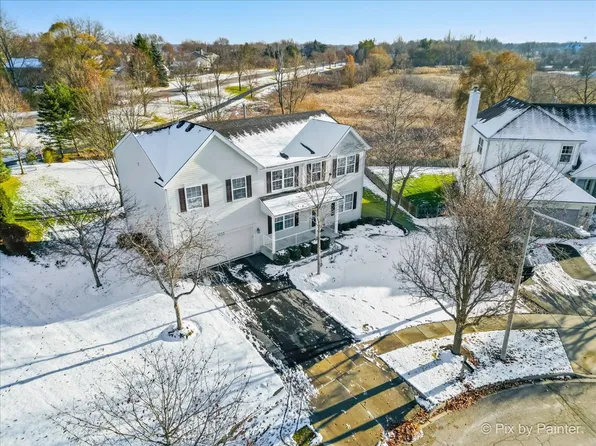 1233 Harvest Ct, Crystal Lake, IL 60014