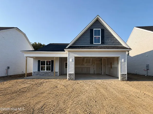 101 Crossvine Street, Selma, NC 27576
