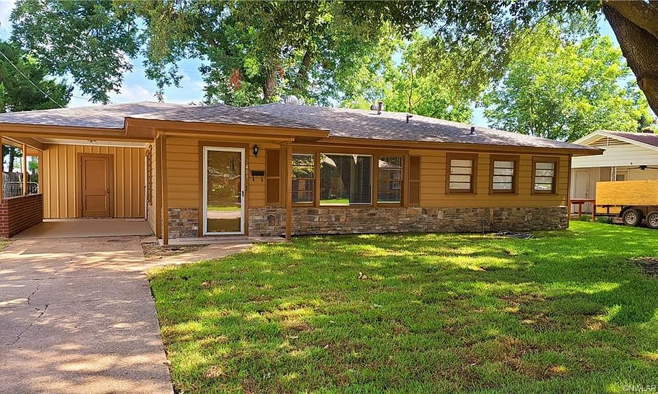 1st image of 2405 Northside Dr