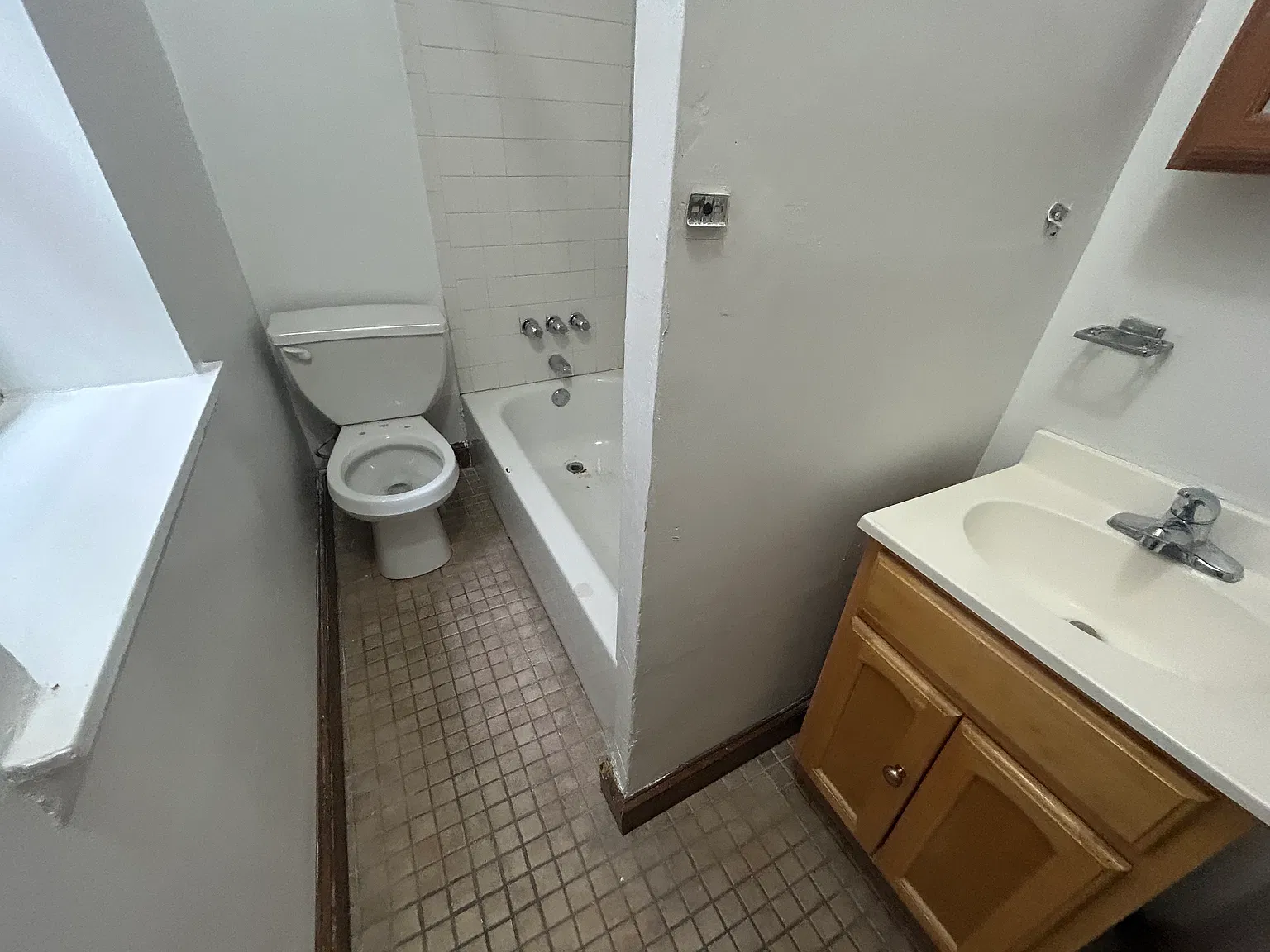 1 bed, $900 — Photo 4