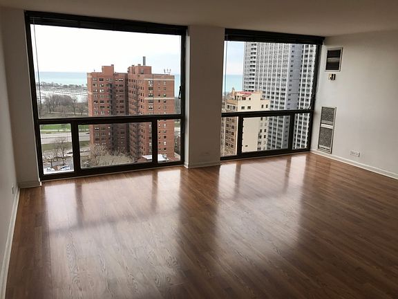 4th image of 4343 N Clarendon Ave APT 2014