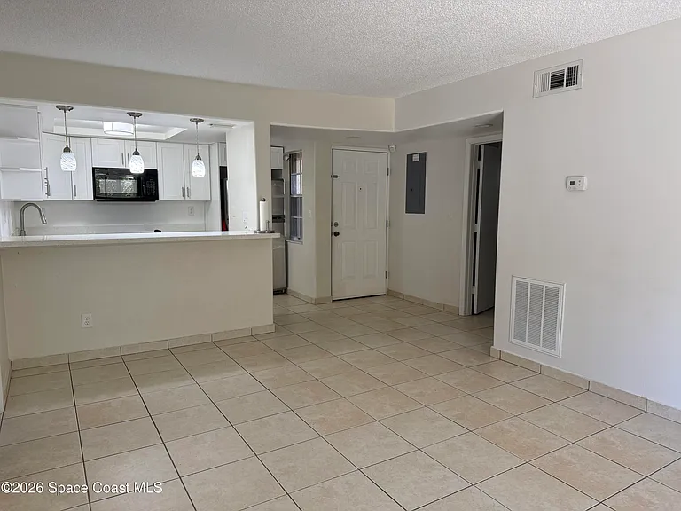 1625 Sunny Brook Ln NE #G103 — Photo 7